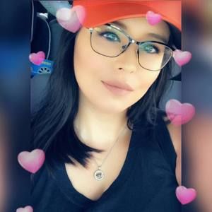 Meet your Posher, Mayra